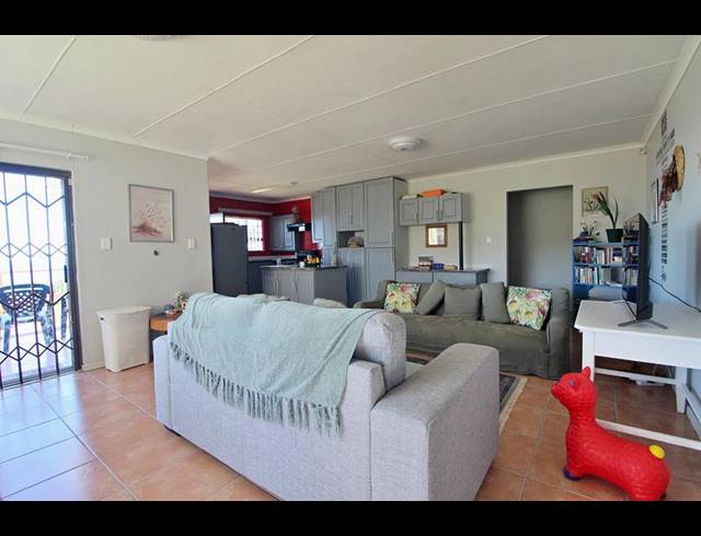 2 BEDROOM HOUSE FOR SALE IN DANA BAY